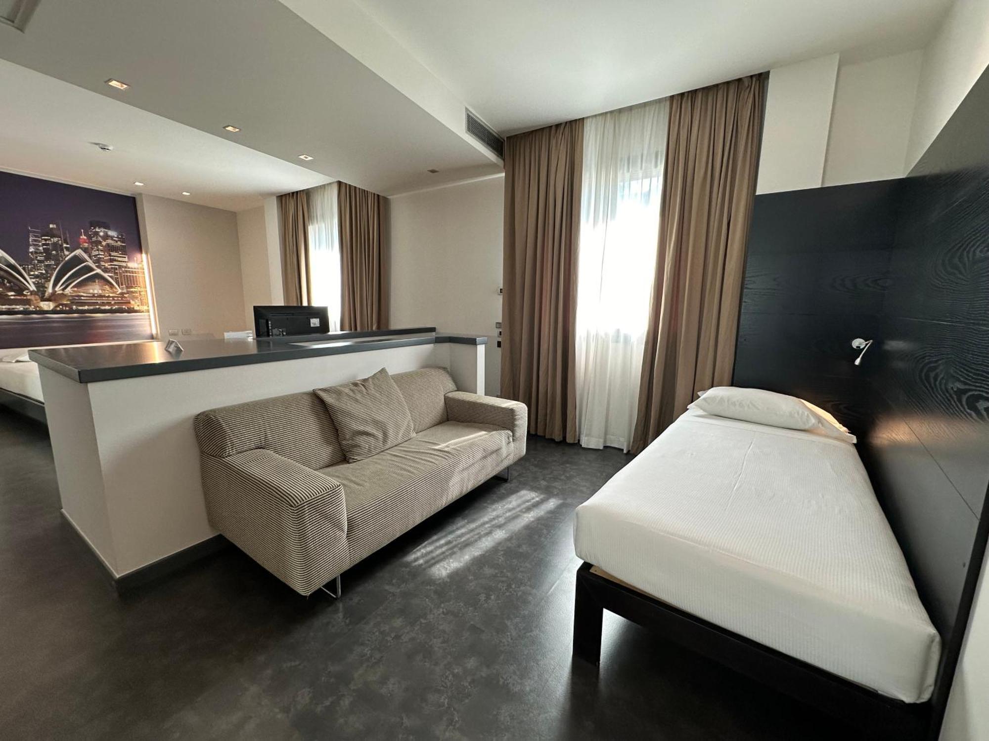 Hotel Cruise Montano Lucino Luaran gambar