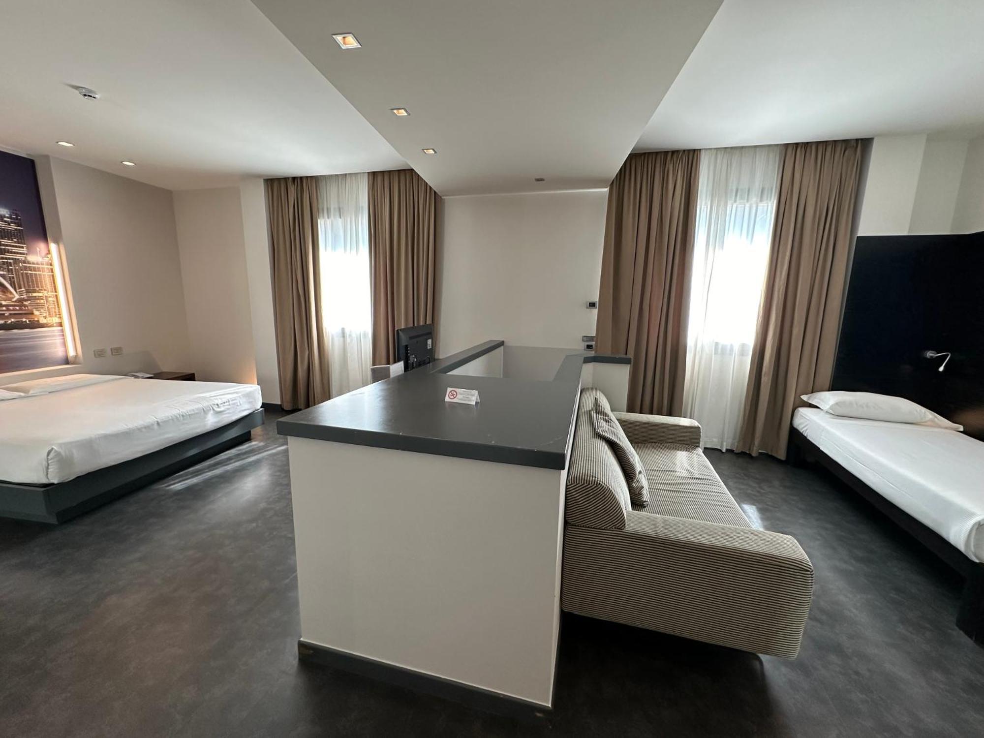 Hotel Cruise Montano Lucino Luaran gambar