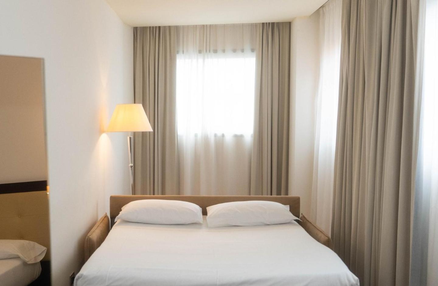 Hotel Cruise Montano Lucino Luaran gambar